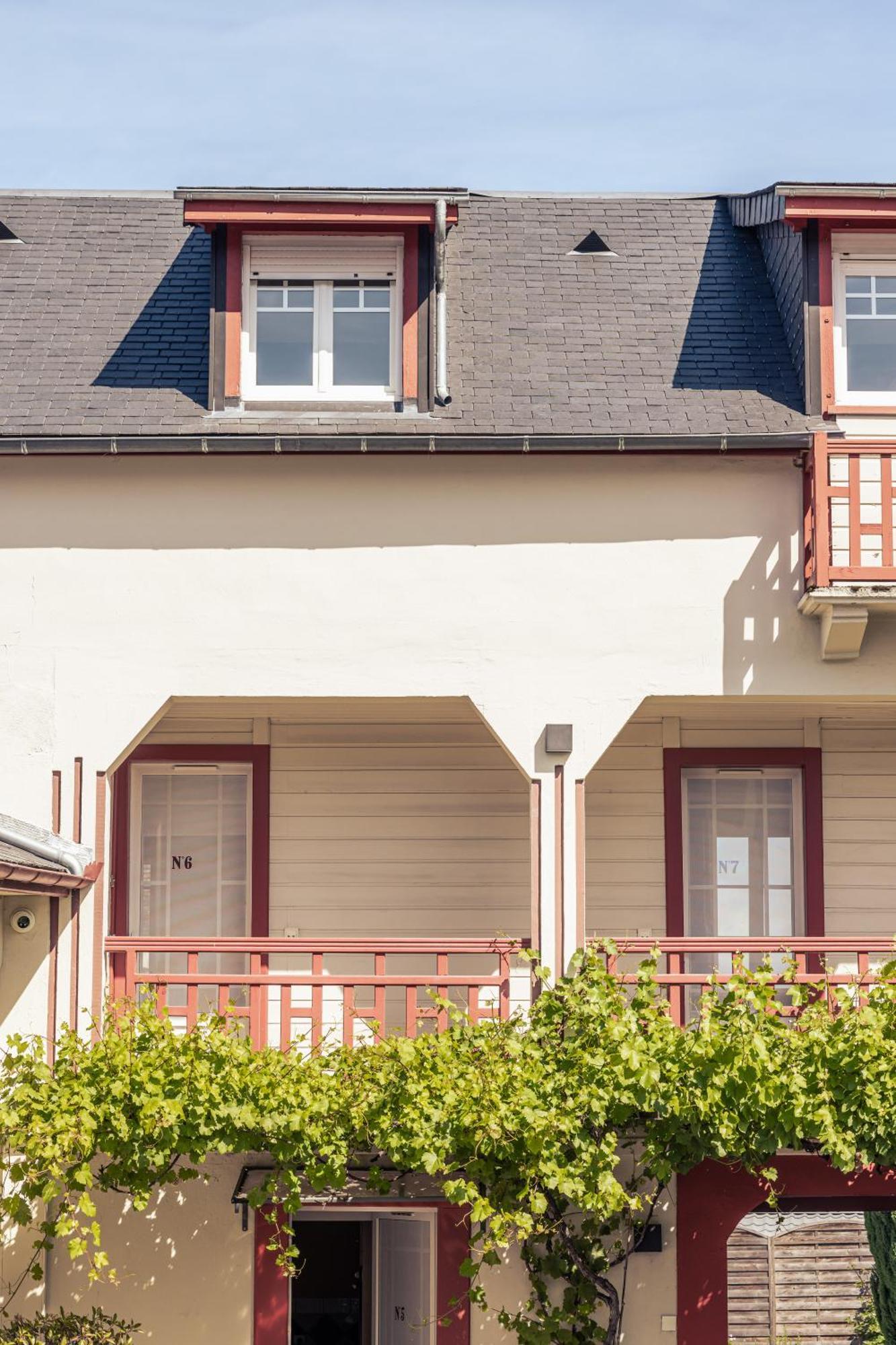 Le Clos Du 5 - Appart Hotel Bagneres Luaran gambar