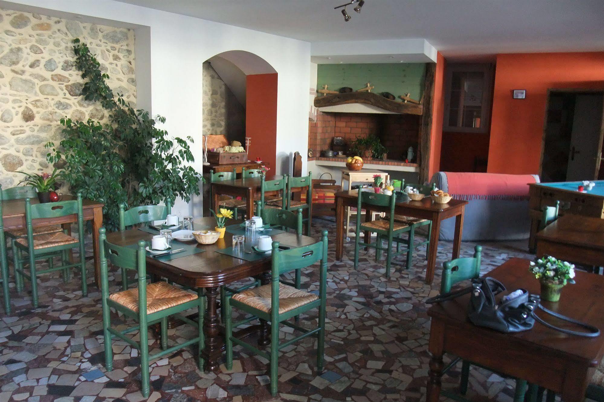Le Clos Du 5 - Appart Hotel Bagneres Luaran gambar